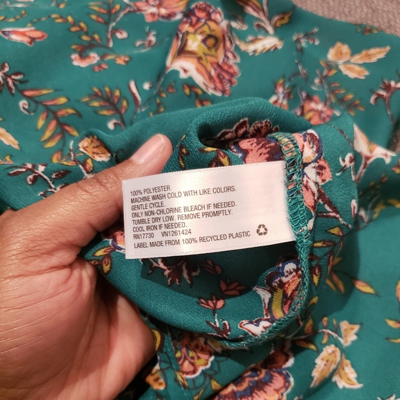 Green Floral Print Blouse with Ruffles - Picture 5 of 5